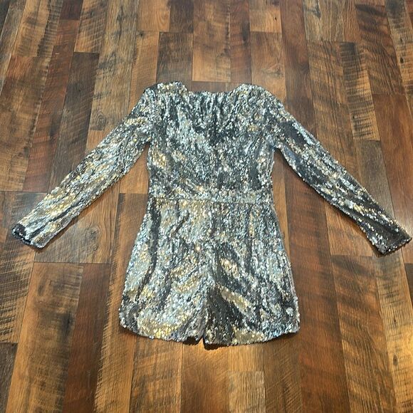 Haiduoyi romper M (2850) - Picture 3 of 3